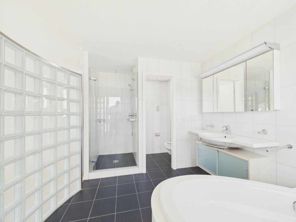 Modernisiertes Einfamilienhaus Therwil – Bild 14